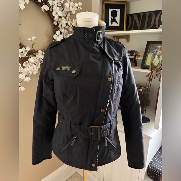 Barbour Belted Waxed Cotton Matlock Jacket with Faux Shearling Sherpa - Picture 6 of 12